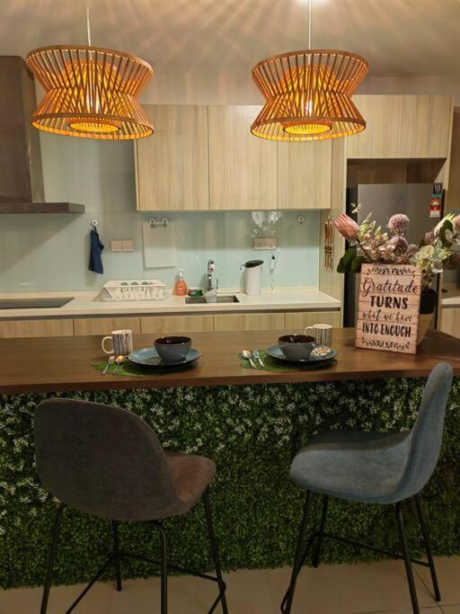 Alocasia Geniehome 3Br Free Wifi @ Utropolis Shah Alam Extérieur photo